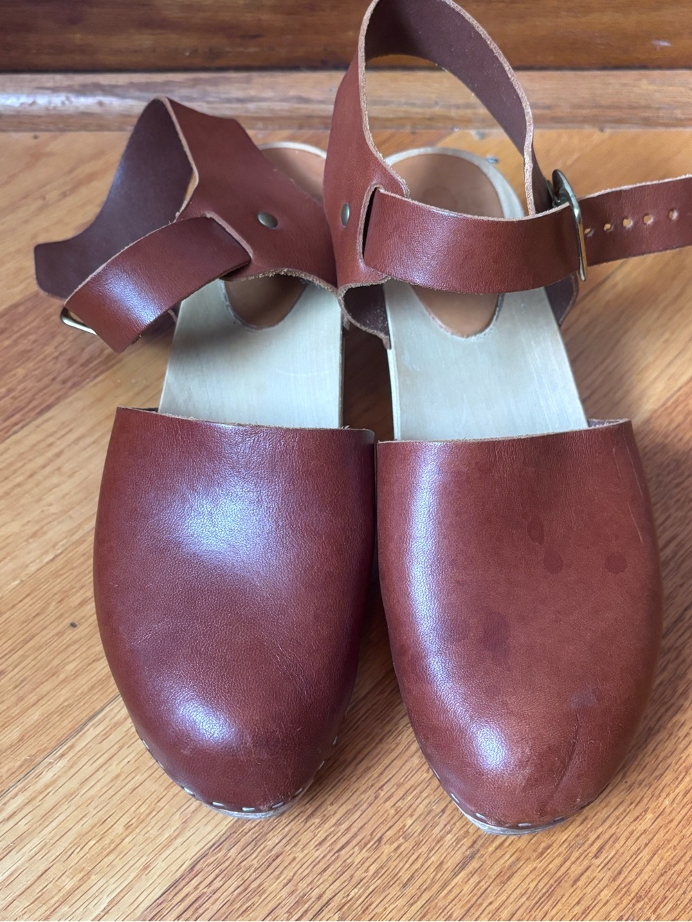 Bryr Brown Leather Ankle-Strap Clogs - Picture 9 of 12